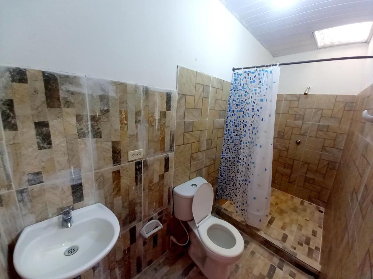 Apartamentos cerca al Aeropuerto Leticia Exterior foto