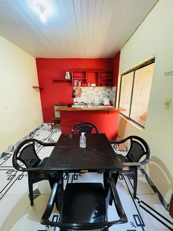 Apartamentos cerca al Aeropuerto Leticia Exterior foto
