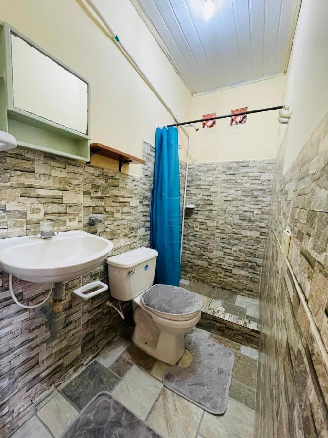 Apartamentos cerca al Aeropuerto Leticia Exterior foto